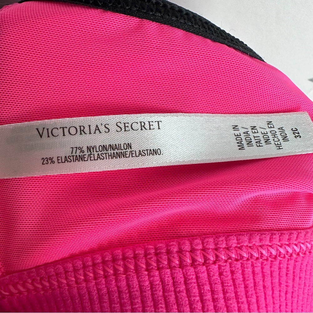 Victoria's Secret Pink VXS Front-Close Racerback
Sports Bra New without tag 32C - Picture 11 of 14